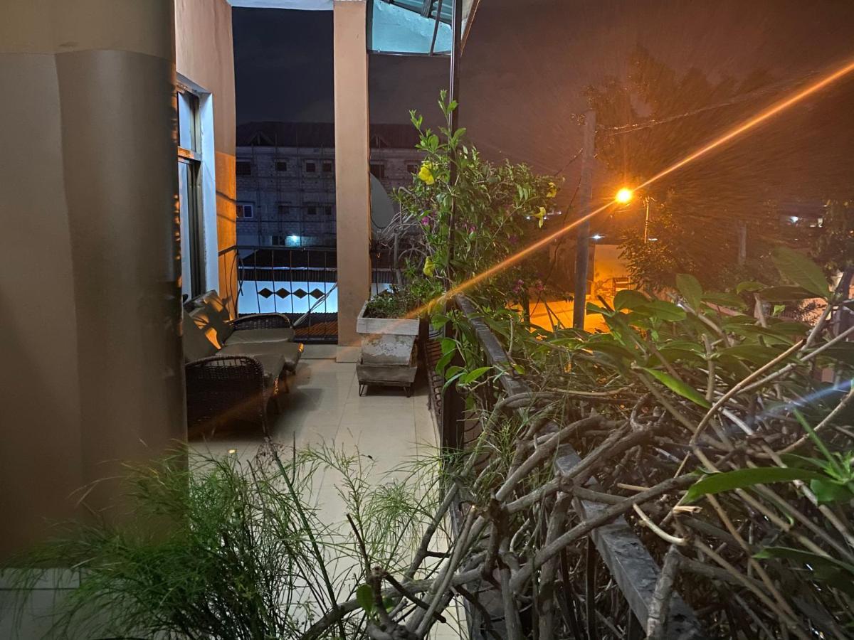 Appartements Chez Leo บราซซาวิล ภายนอก รูปภาพ