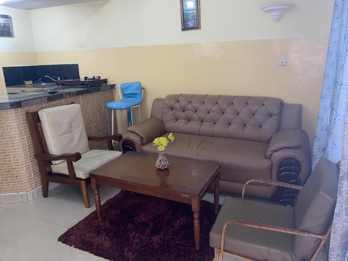 Appartements Chez Leo บราซซาวิล ภายนอก รูปภาพ