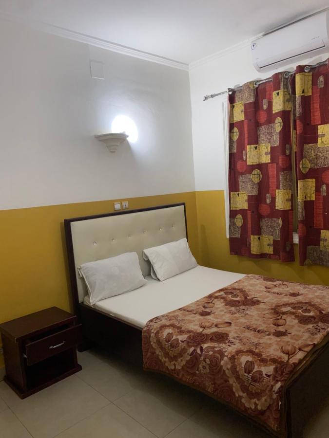 Appartements Chez Leo บราซซาวิล ภายนอก รูปภาพ