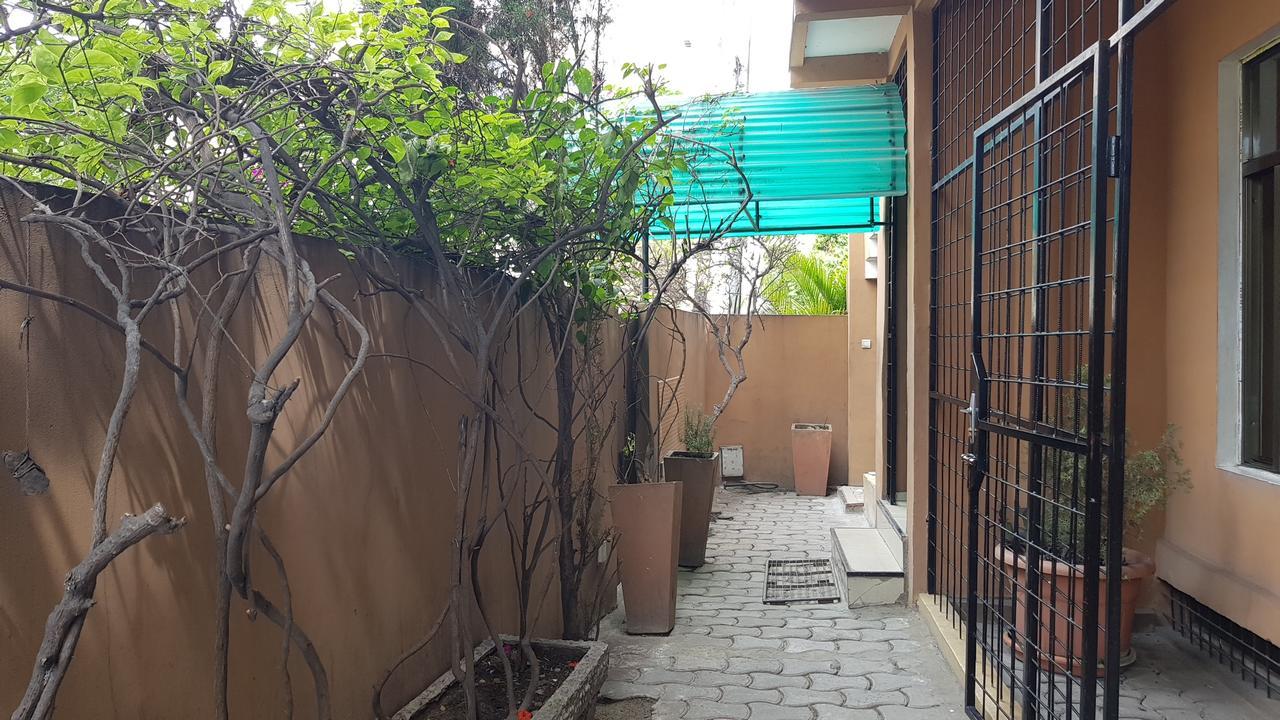 Appartements Chez Leo บราซซาวิล ภายนอก รูปภาพ